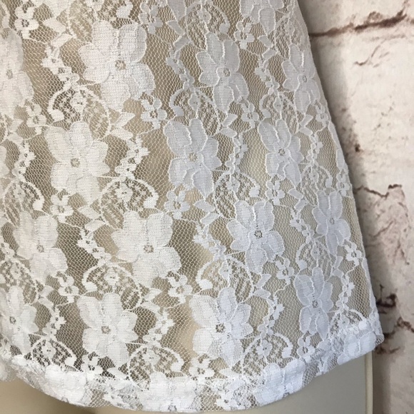 CAMELEON White lace sheer cap sleeve blouse Size Medium Large - Picture 7 of 15